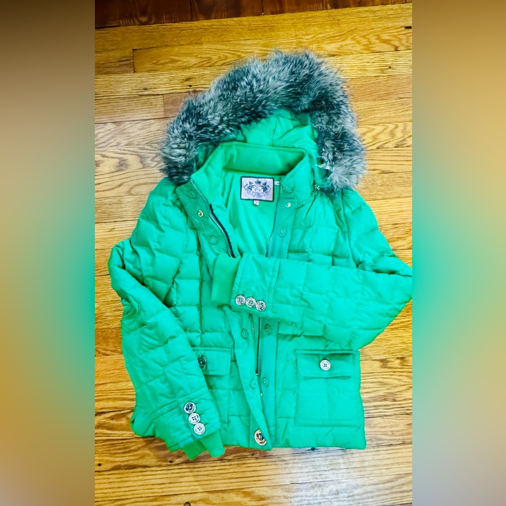 Juicy Couture puffy coat. Great condition and very comfortable
